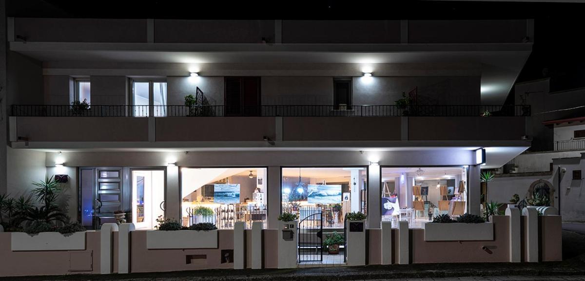 Adua Art Bed & Breakfast Castrignano del Capo Ngoại thất bức ảnh